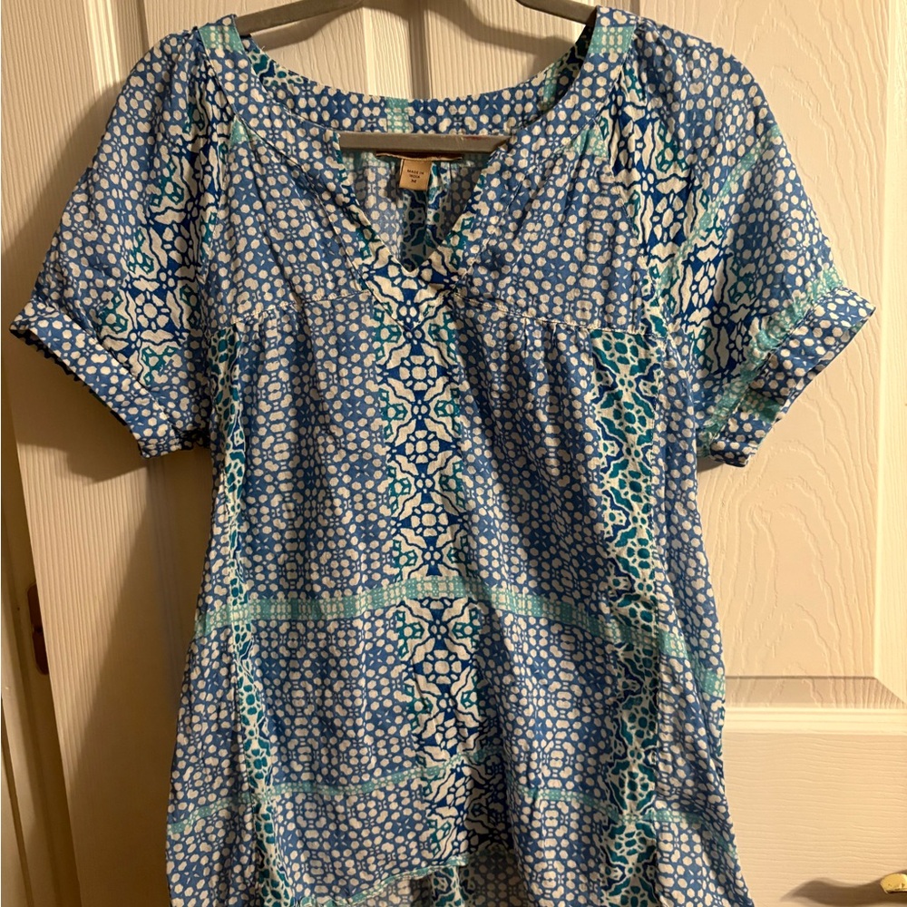 Elegant Blue and White Patterned Women's Tunic